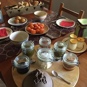 https://la-roche-meane.fr-provencehotel.com